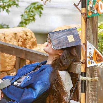 坚离地爱坚离地粤语